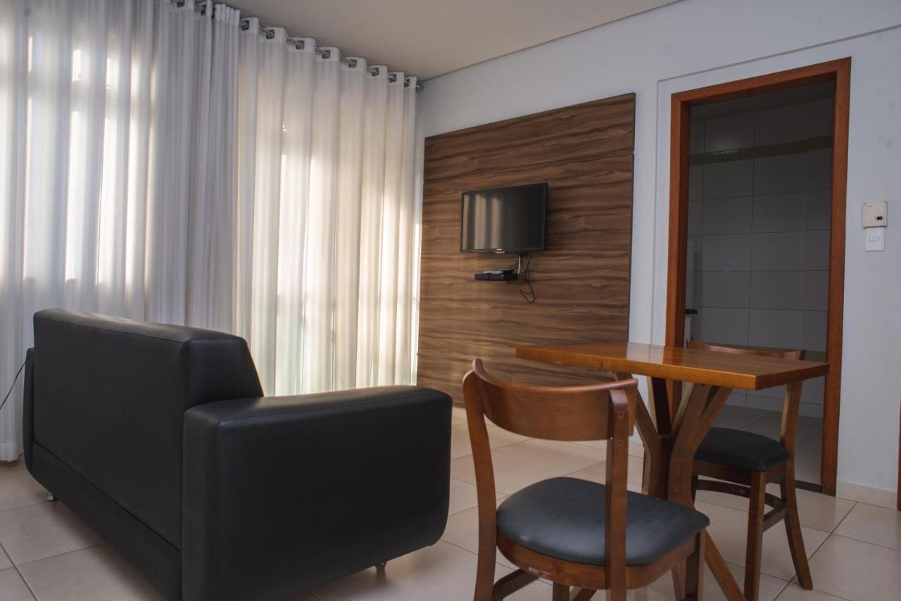 Manhattan Apart Hotel Caratinga Exterior photo