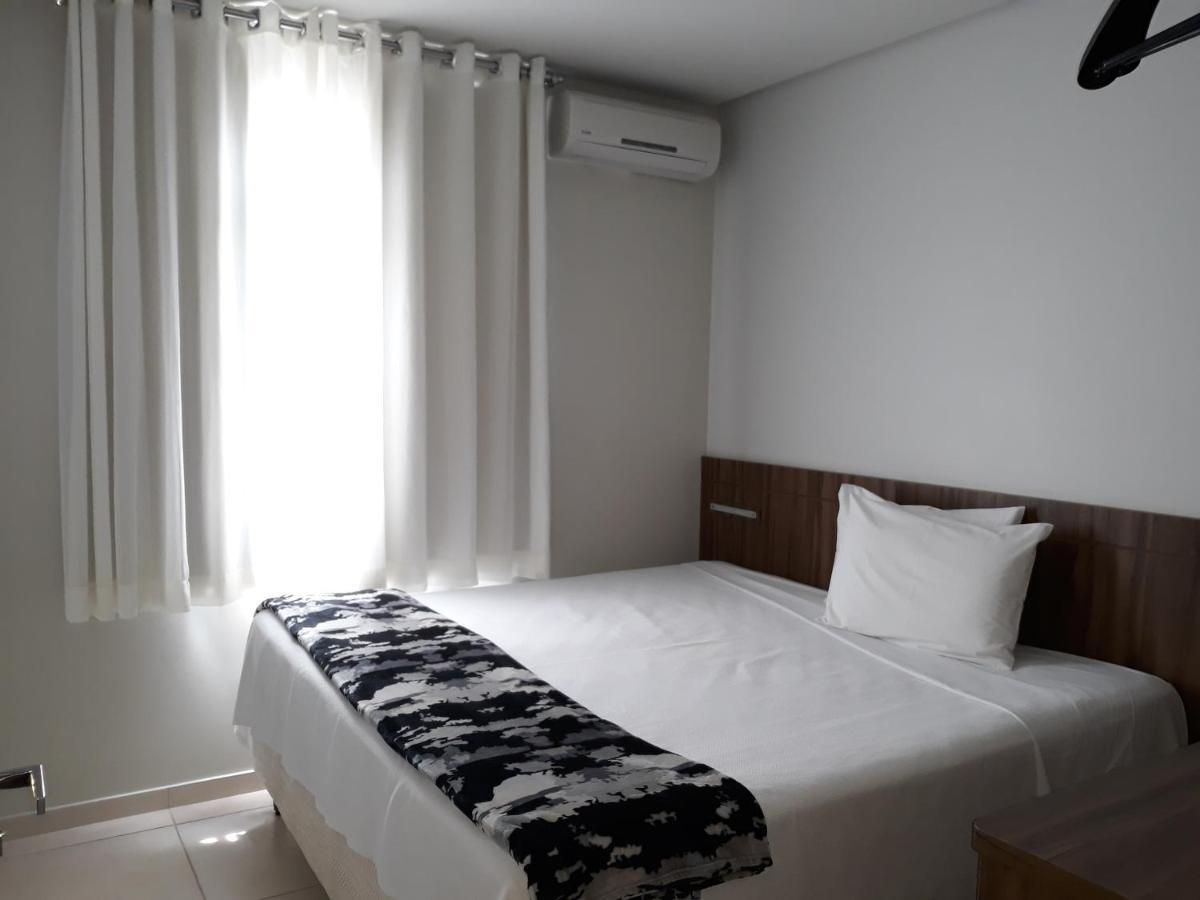 Manhattan Apart Hotel Caratinga Exterior photo