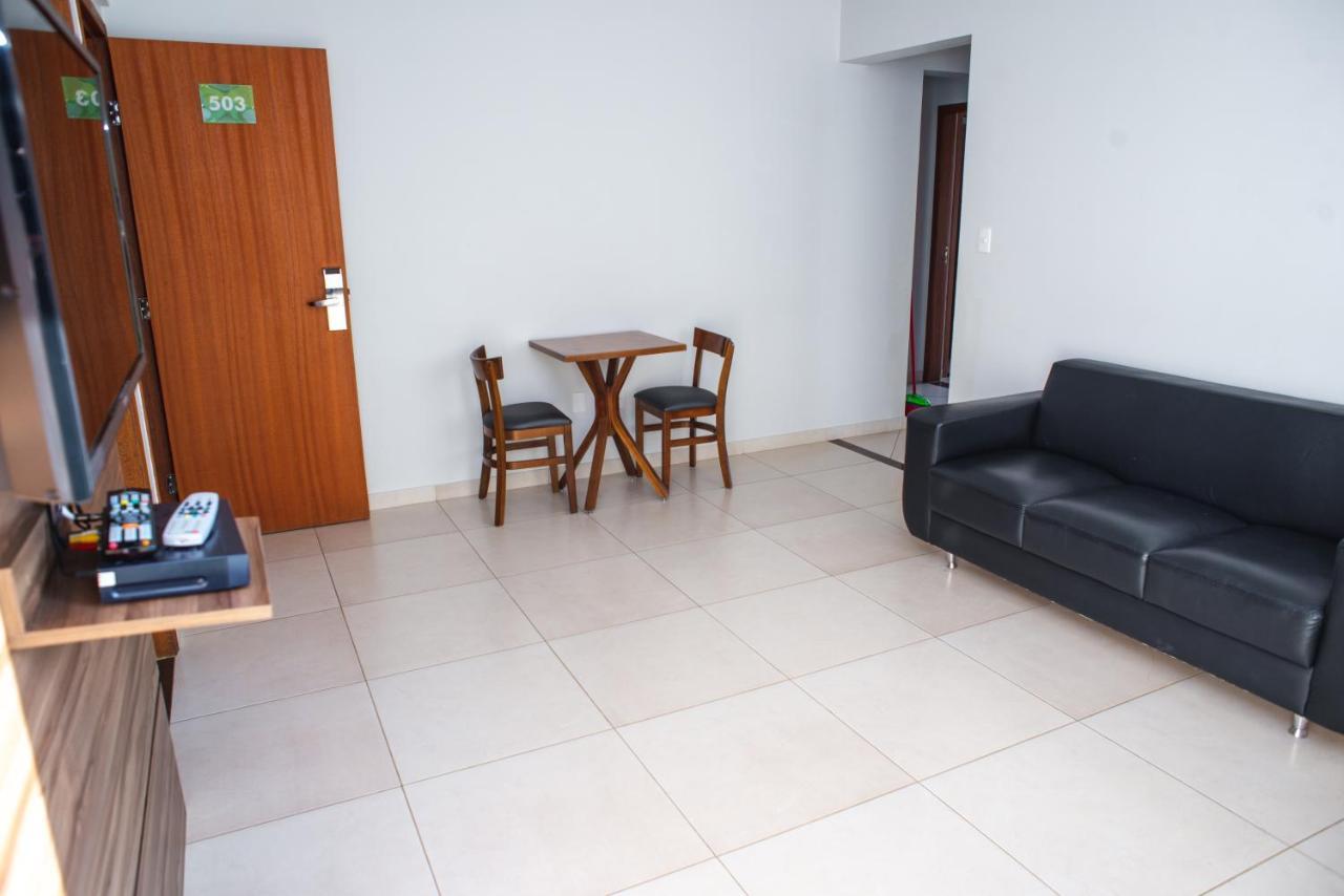 Manhattan Apart Hotel Caratinga Exterior photo
