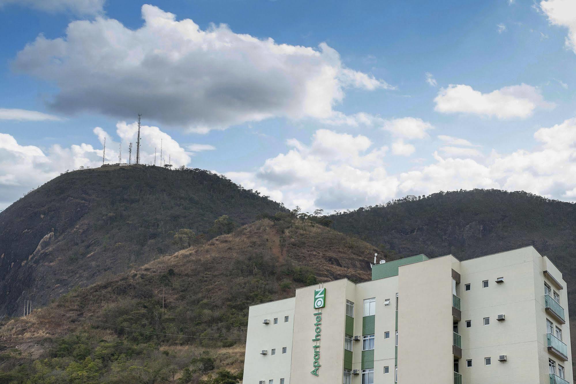Manhattan Apart Hotel Caratinga Exterior photo